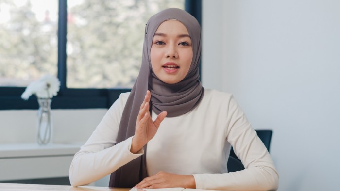 Penutup kepala menghambat sirkulasi udara dikulit kepala