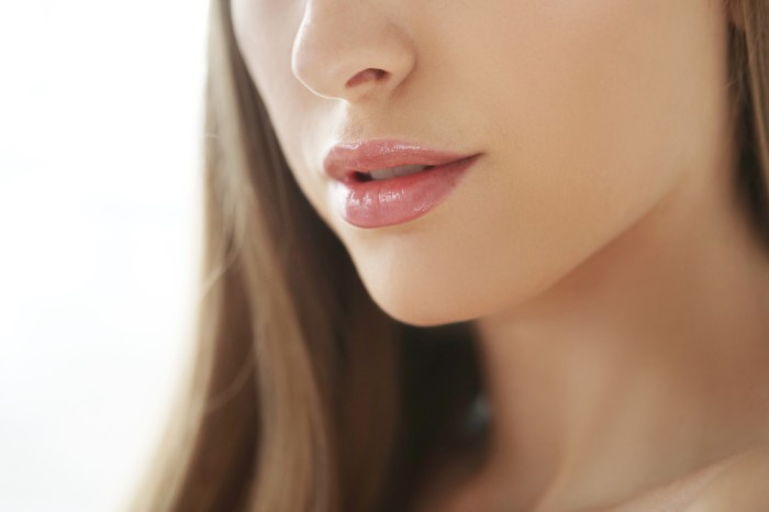 manfaat lip serum