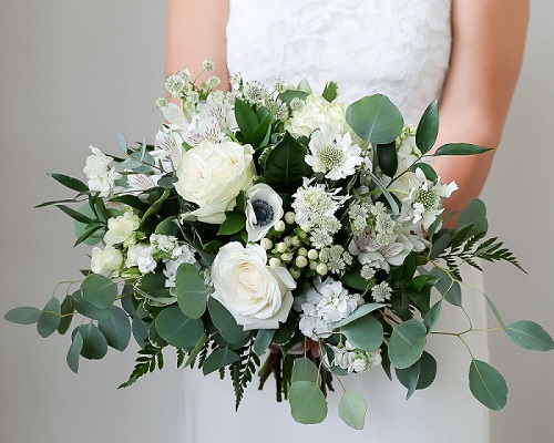 Inspirasi Buket Bunga Pengantin Berwarna Putih