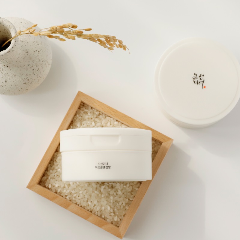 Rekomendasi Cleansing Balm yang Multifungsi