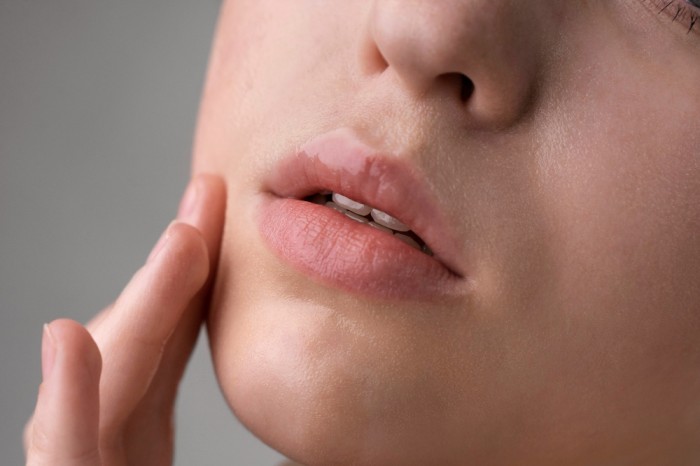 manfaat lip serum