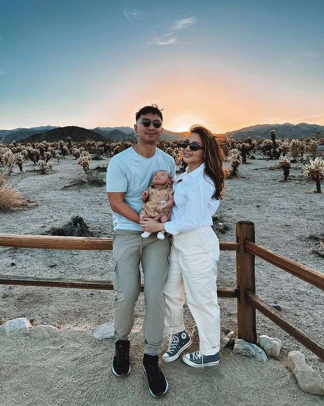 Gaya Modis Nikita Willy Berlibur Dengan Bayinya