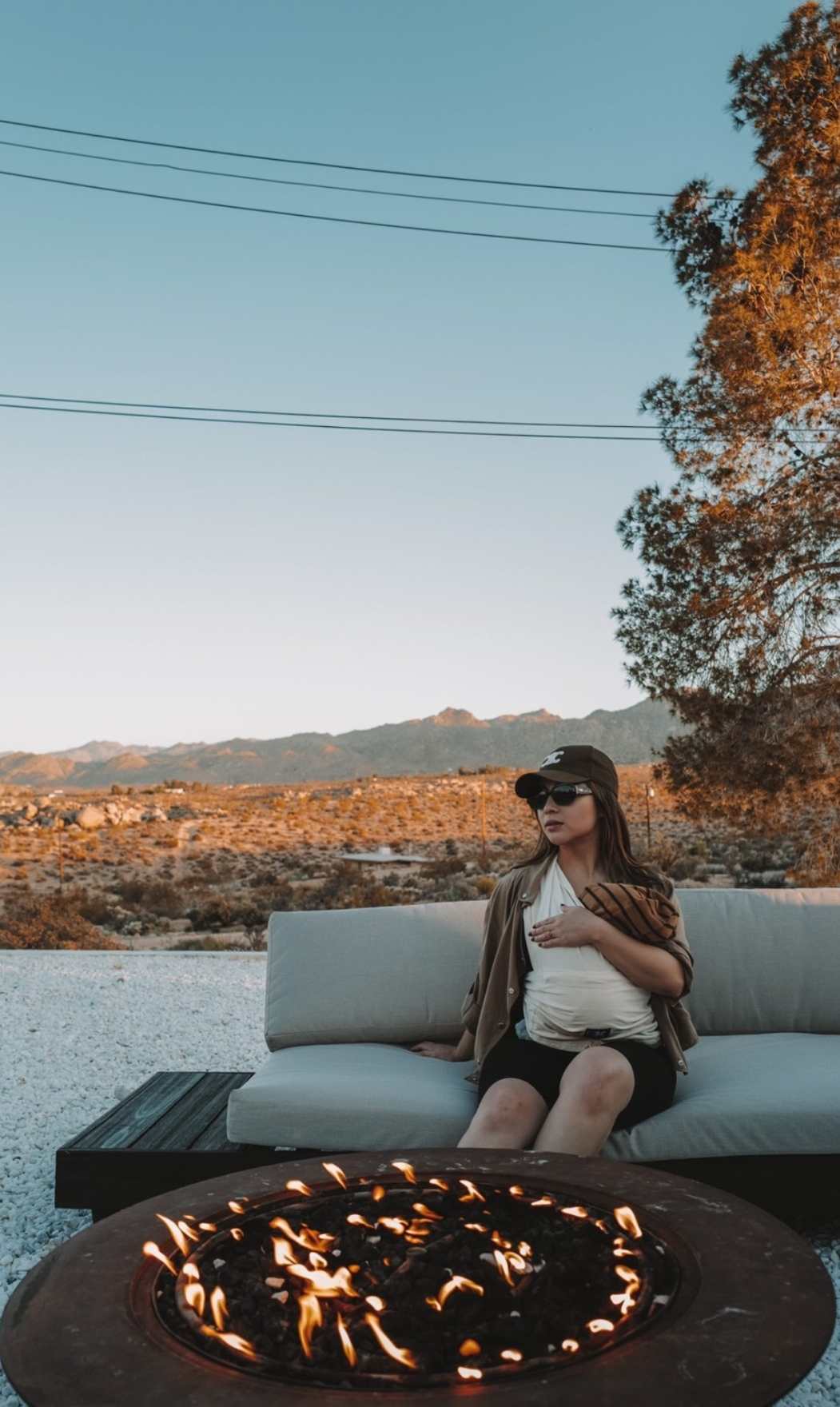 Gaya Modis Nikita Willy Berlibur Dengan Bayinya