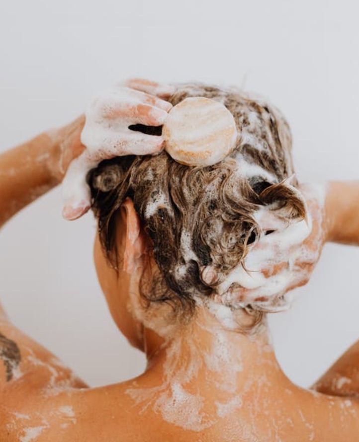 cara memanjangkan rambut pria