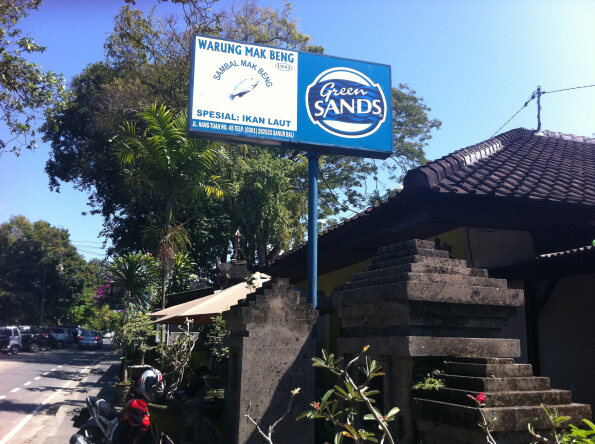 Mak beng, pantai, sanur, bali, denpasar, kuliner, legendaris, ikan goreng, sup kepala ikan, sejarah