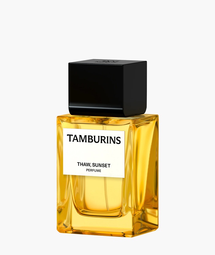 Tamburins bersama Jennie BLACKPINK koleksi parfum pertama SOLACE