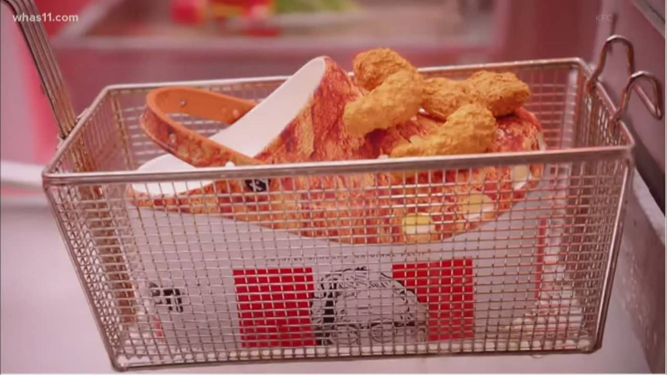 Kolaborasi KFC dan Crocs dengan warna khas khas putih dan merah