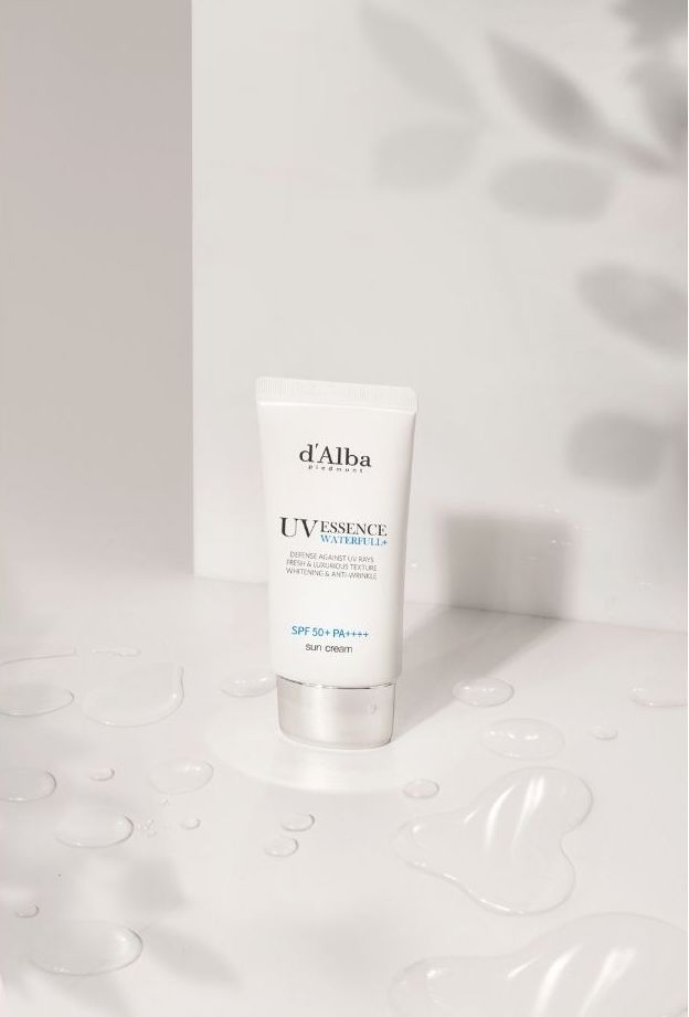 d'Alba Waterfull Essence Sun Cream SPF50+ PA++++