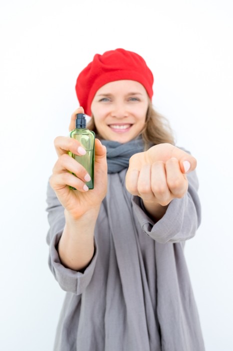 Pakaian dapat menyimpan wangi parfum lebih lama