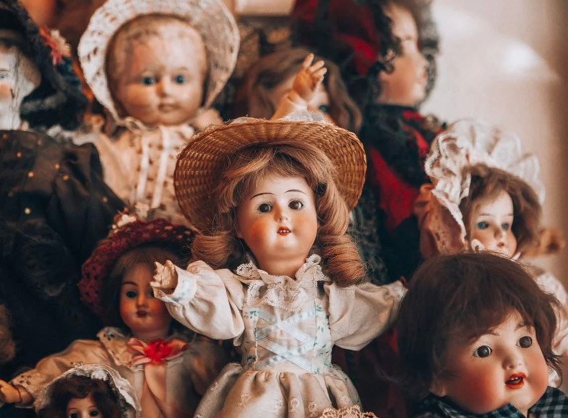 boneka arwah