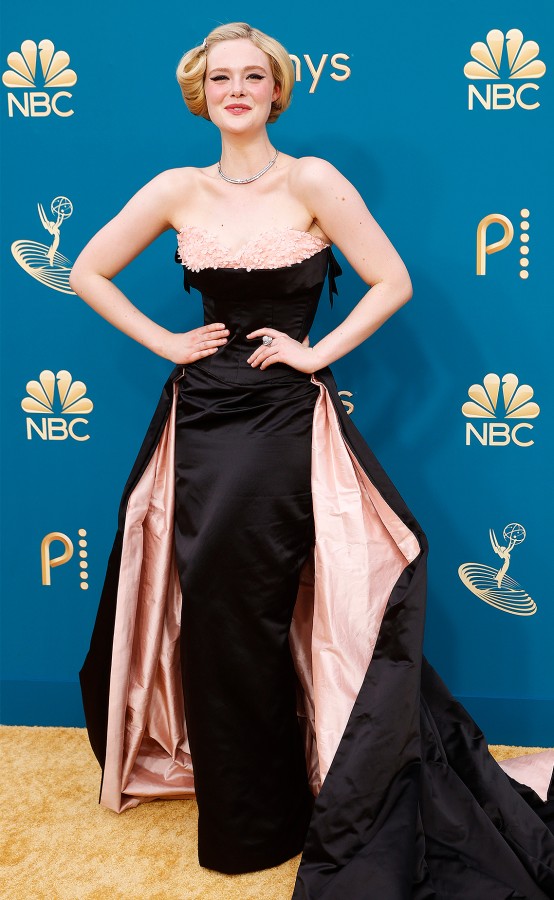 Serba Glamor, Ini Gaya Para Aktris di Emmy Awards 2022