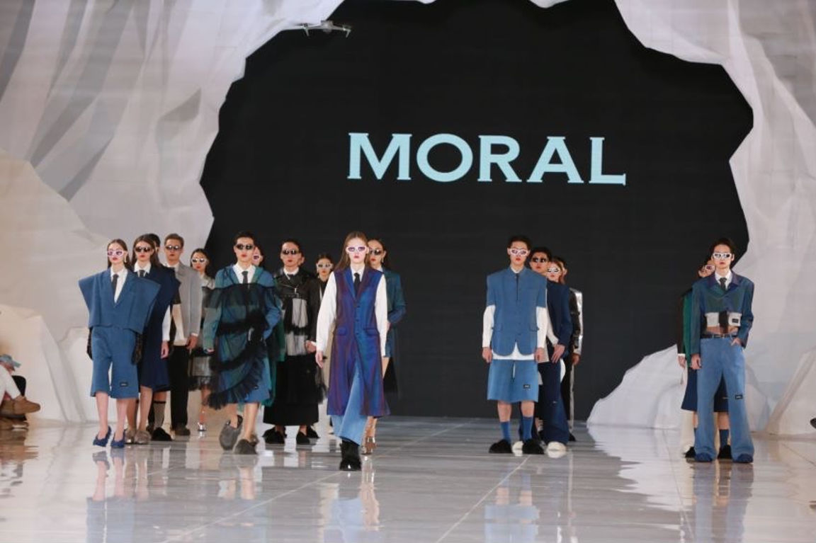 Mewakili Indonesia, MORAL Tampil di Harbin Fashion Week 2024