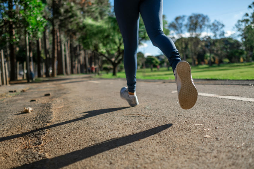 Tips memilih sepatu lari
