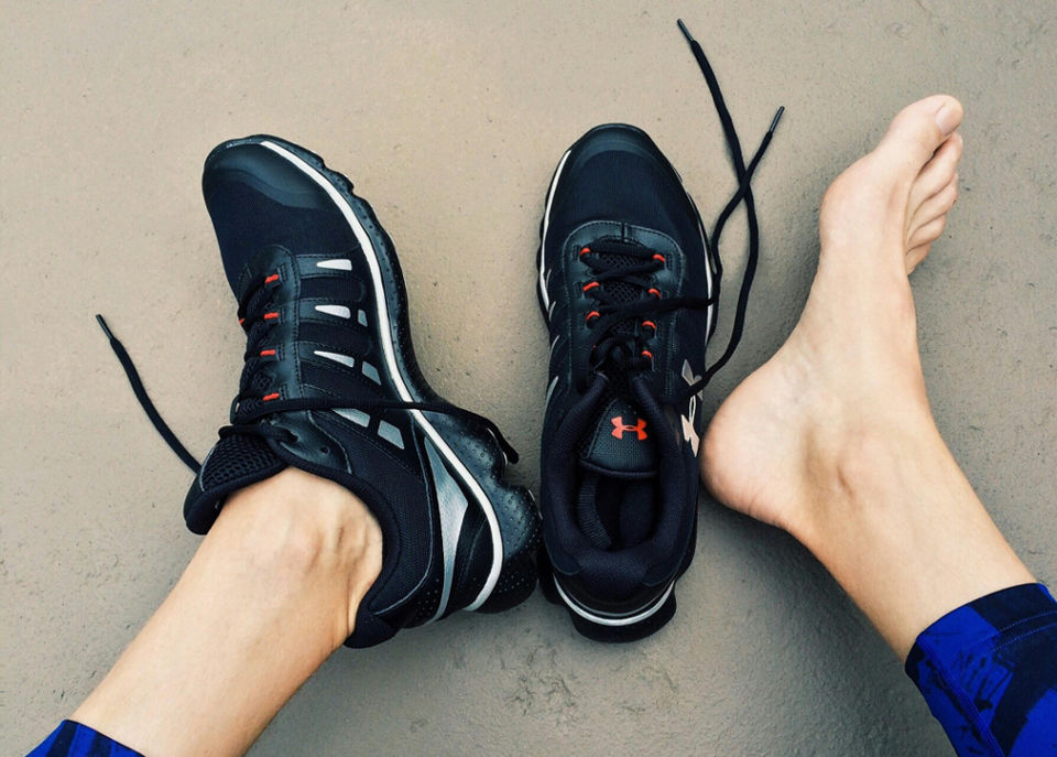 Tips memilih sepatu lari
