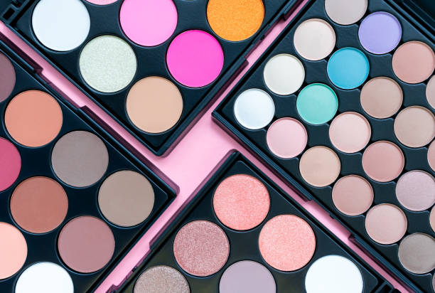 Rekomendasi Makeup Multifungsi Untuk Bepergian