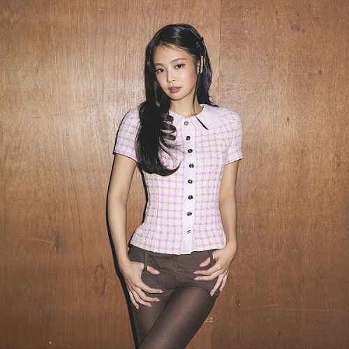 Gaya Modis Serba Chanel Jennie di Comeback Terbaru