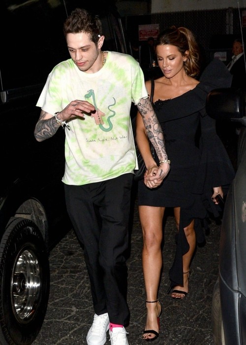 artis wanita Hollywood yang pernah jadi pacar Pete Davidson sebelum emily ratajkowski