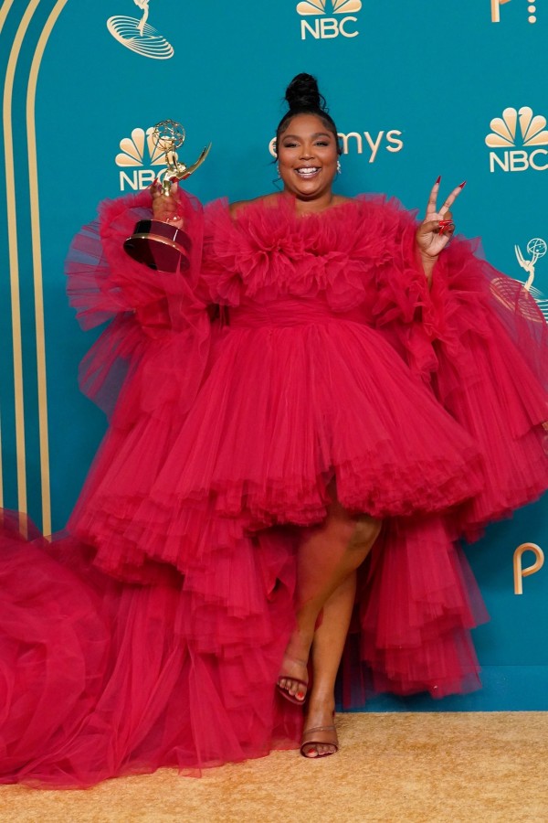 Serba Glamor, Ini Gaya Para Aktris di Emmy Awards 2022