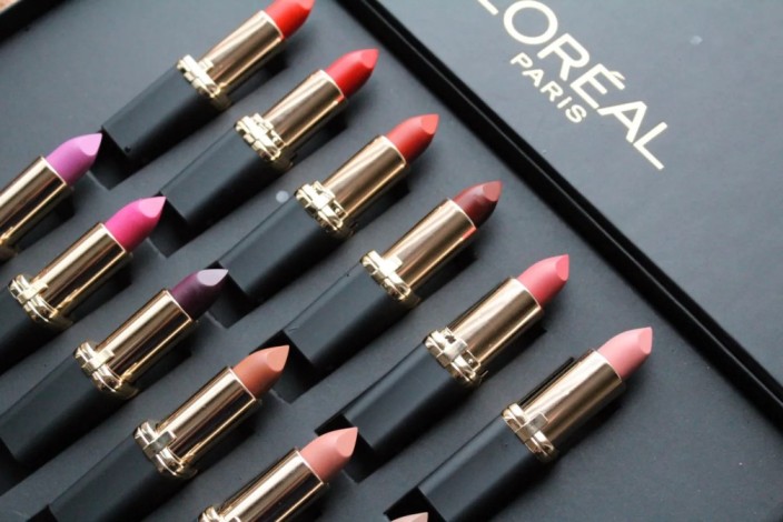3 Rekomendasi Lipstick Yang Bagus Untuk Bibir Kering