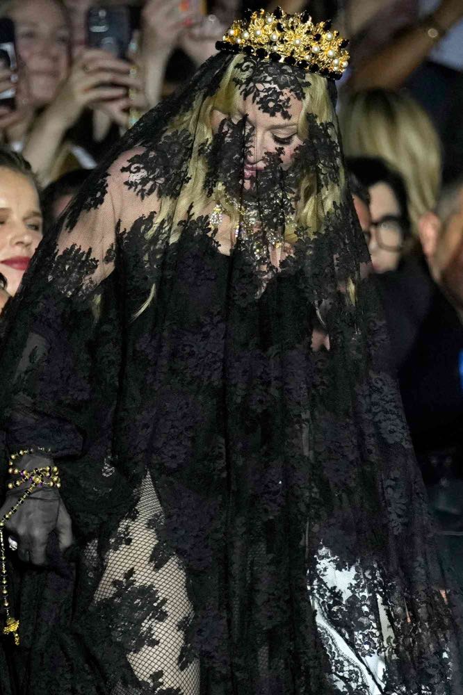 Milan Fashion Week, Karina PRADA, Momo TWICE, Spring Summer 2025 MFW