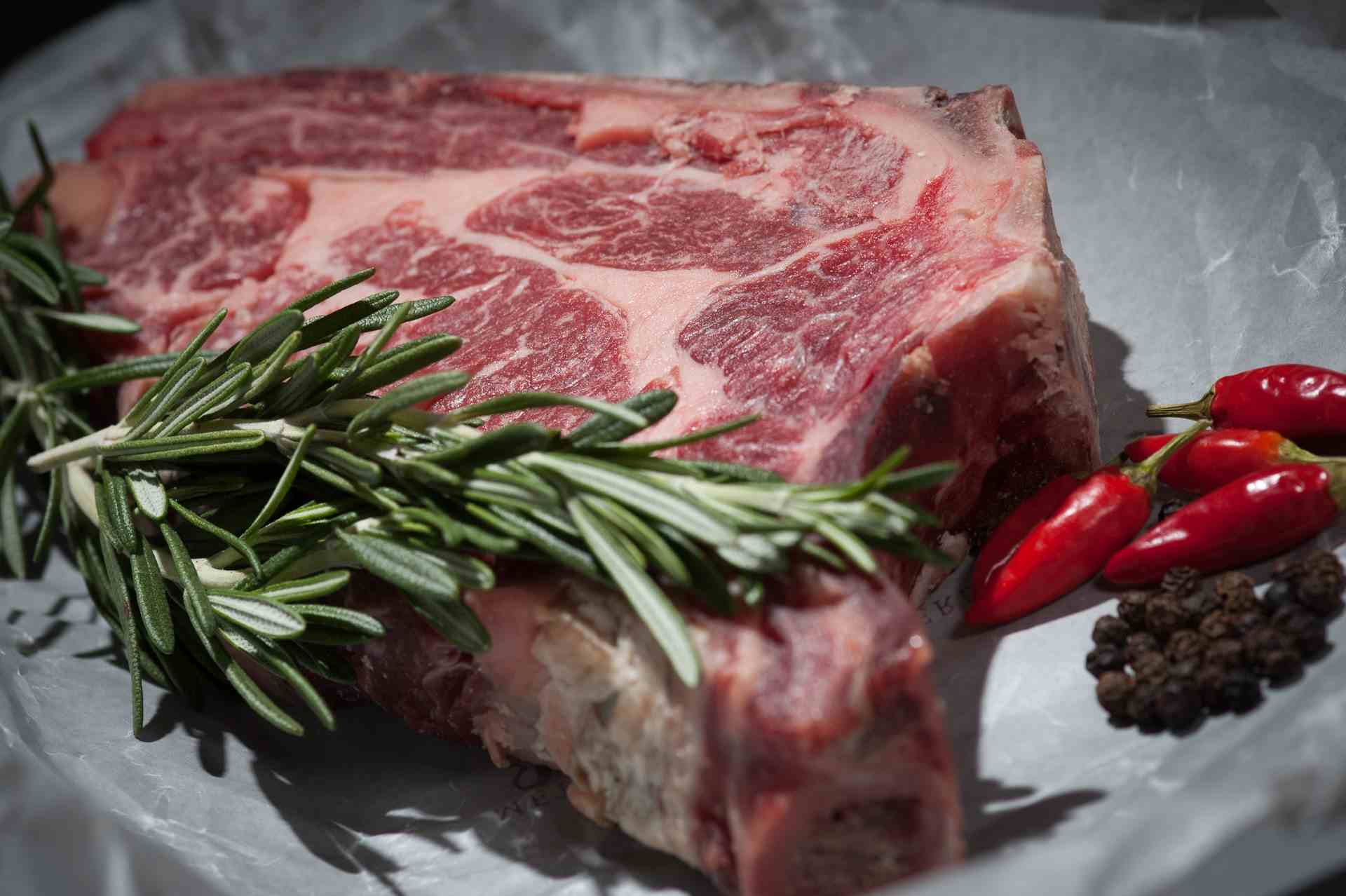 Daging. Bahan alami penyembuh luka. Cara luka cepat kering. Obat alami untuk luka.