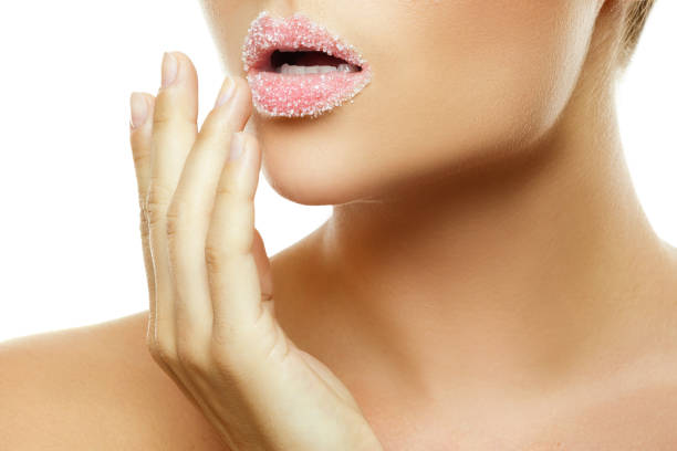 Cara memerahkan bibir secara alami