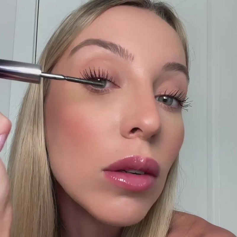 Metal Wand Mascara