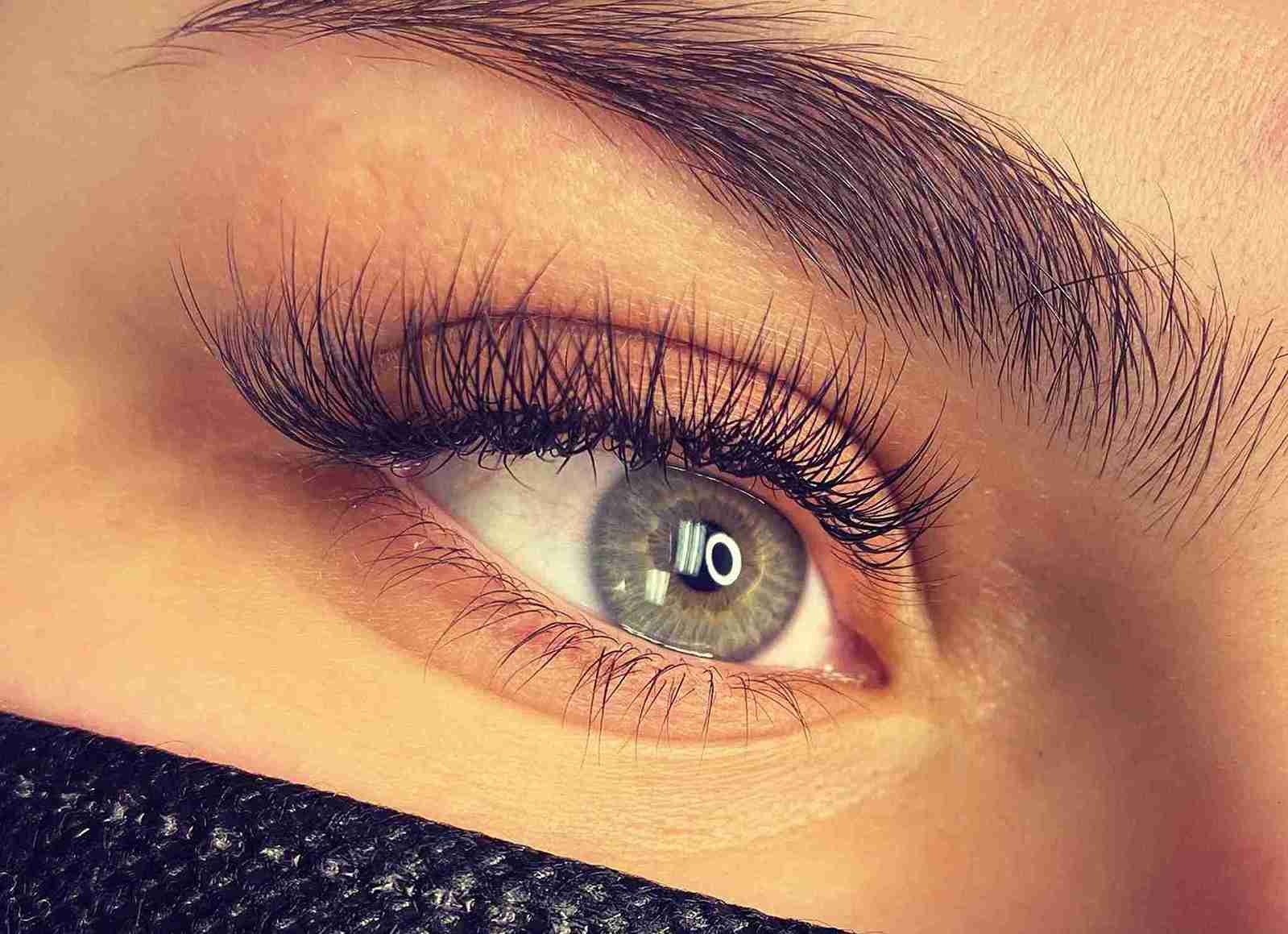 (Tampilan bulu mata palsu. Foto: Dok. Milky Way Lashes/Unsplash)