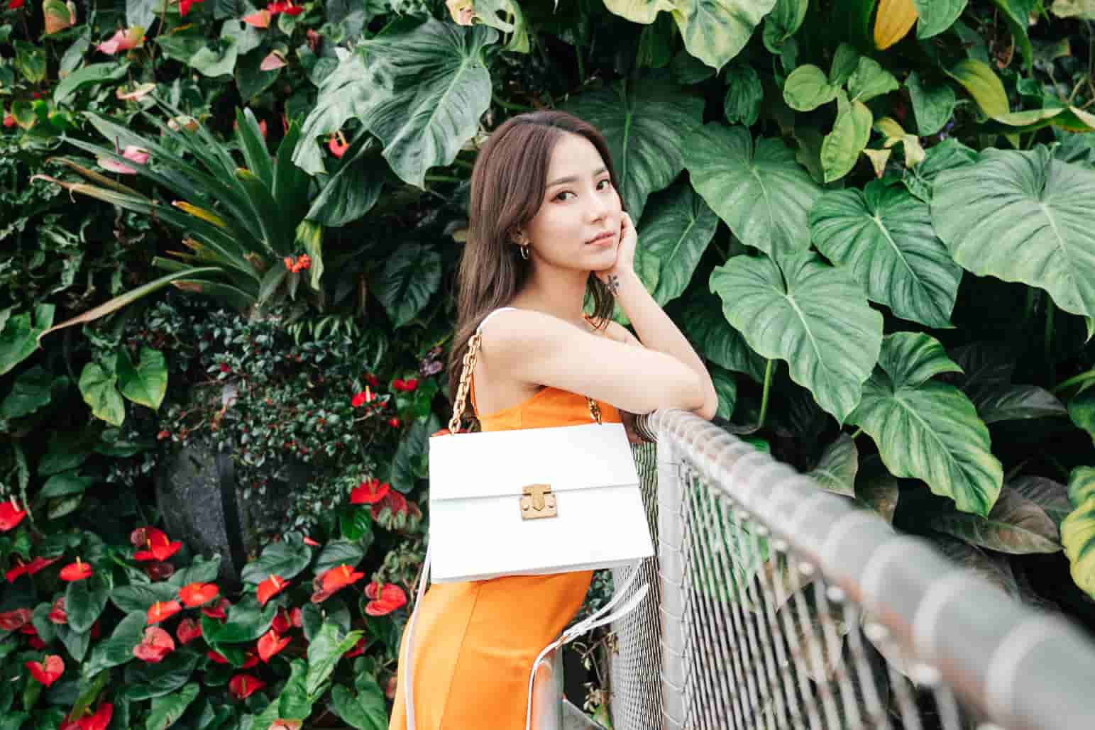Dok. Charles & Keith