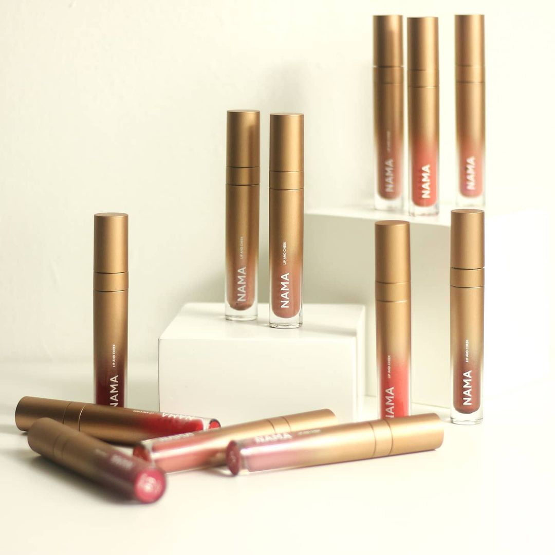 lipstik lokal untuk bibir hitam