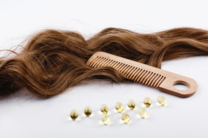 Vitamin rambut yang bantu kurangi rambut mengembang setelah keramas