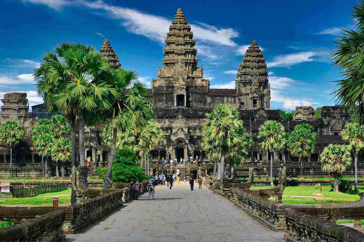 (Angkor Wat, Kamboja. Foto: Dok. Paul Szewczyk/Unsplash)