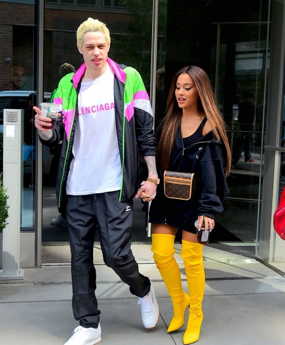 artis wanita Hollywood yang pernah jadi pacar Pete Davidson sebelum emily ratajkowski