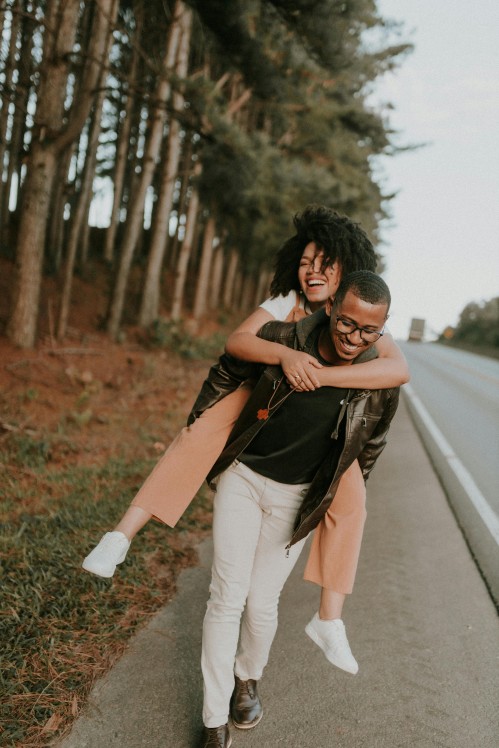 cara membangun komitmen bersama, komitmen, romantis, harmonis, pasangan