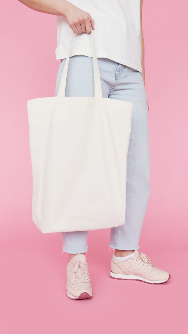 membersihkan tas yang berjamur, suede, polyester, kulit, kanvas