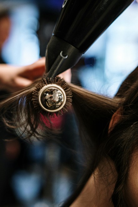 cara membuat rambut berkilau secara alami, cara membuat rambut berkilau, rambut berkilau
