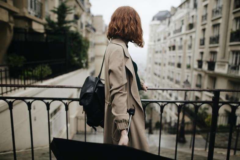 cara merawat trench coat untuk musim hujan, cara merawat trench coat, musim hujan, trench coat