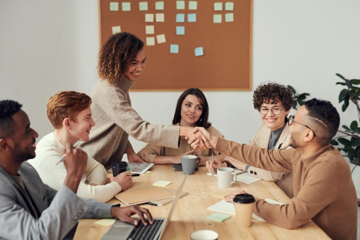 tips menjadi marketing team yang baik, marketing, tim marketing, komunikasi, kerja, bekerja