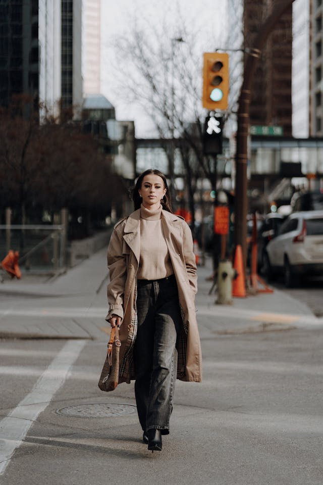 macam macam jaket wanita, blazer, denim, bomber, trench, parka, moto, puffer