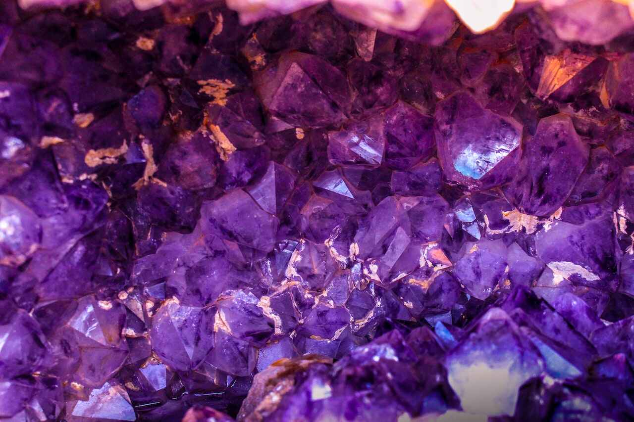 kristal, kesehatan, manfaat, khasiat, obsidian, amethyst, quartz, jade, kebugaran, kekayaan, mental, stres