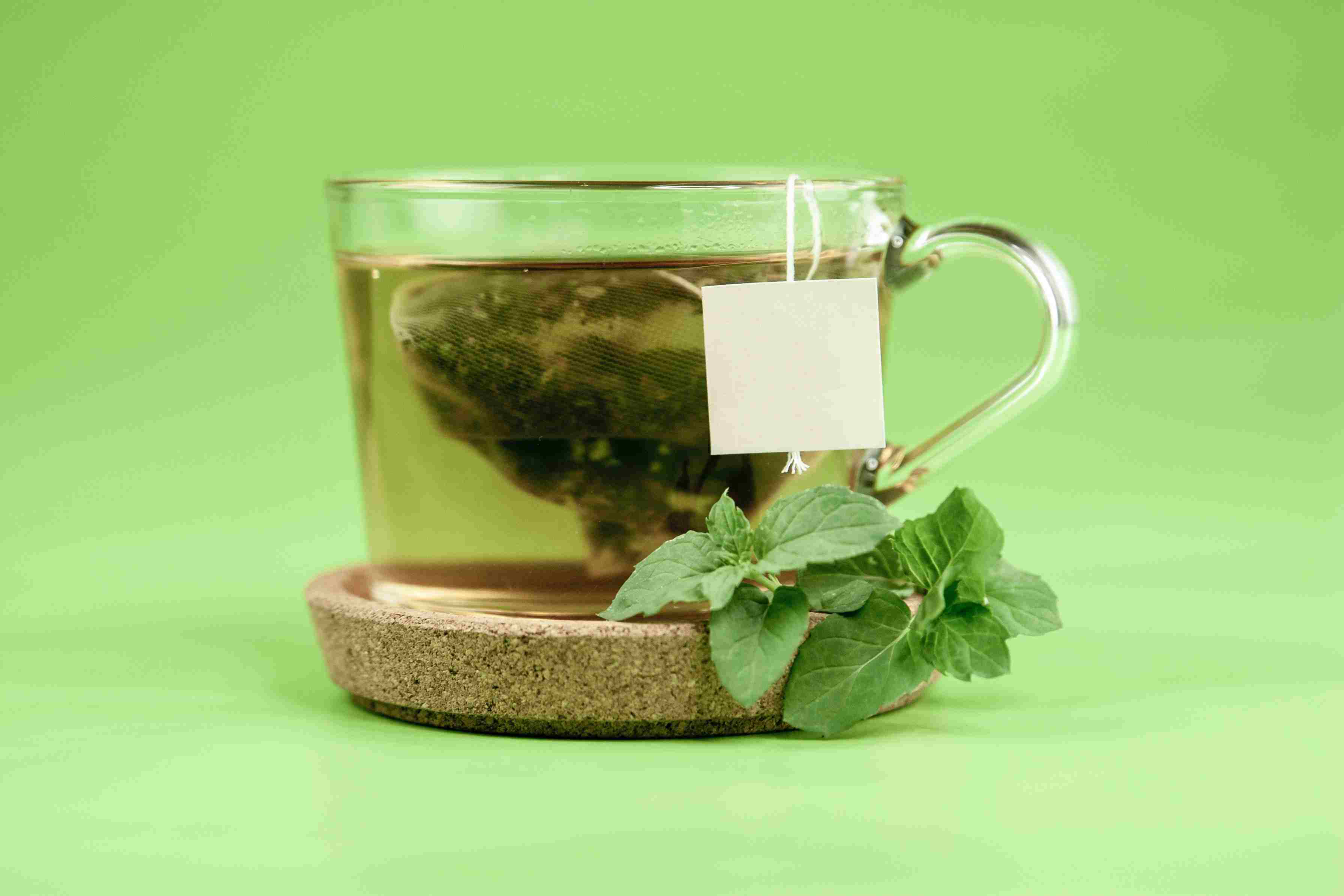 Daun mint. Mint. Teh daun mint. Menekan napsu makan.