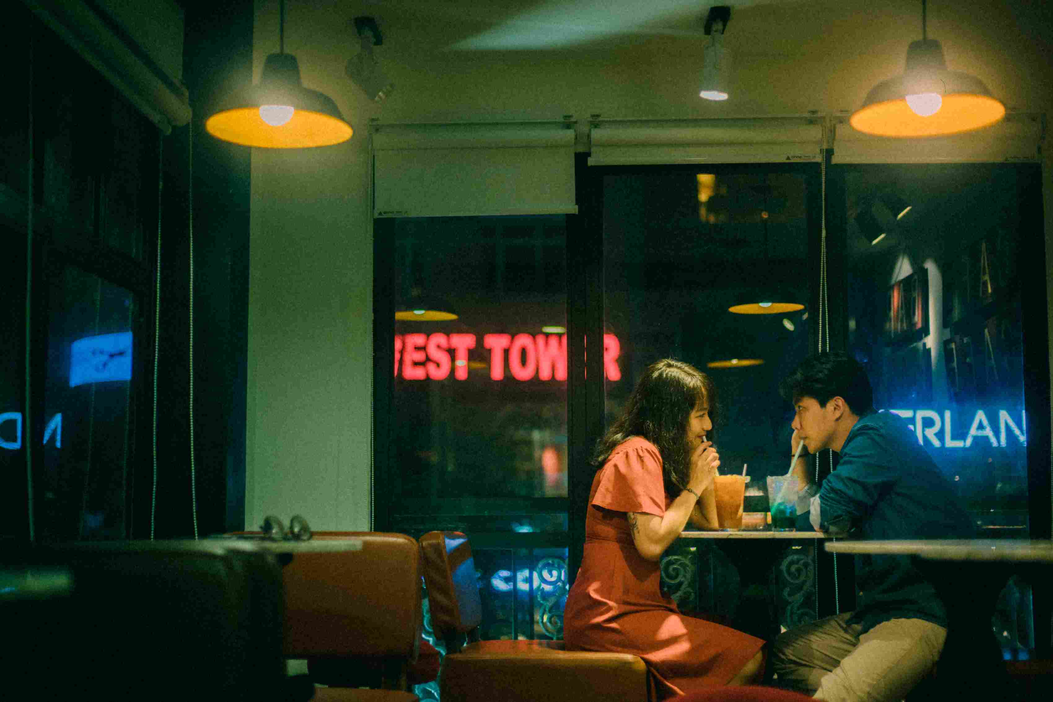 Ciri pria. Ciri menyukai bukan mencintai. Bedanya cinta dan suka.