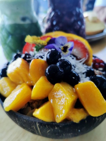 resep acai bowl yang mudah, acai bowl, resep, buah, granola