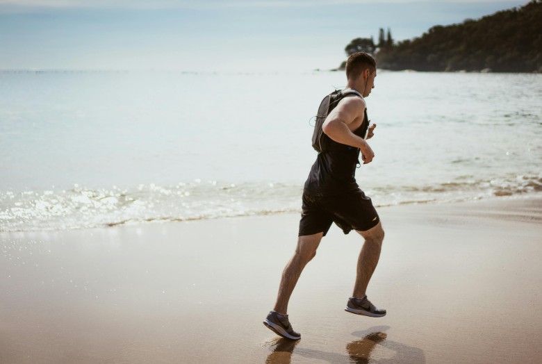 olahraga yang dapat memperpanjang umur, bersepeda, jogging, berenang, yoga