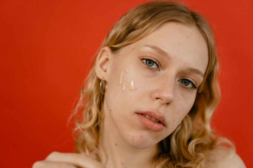 tips menggunakan concealer untuk pemula, tips menggunakan concealer, concealer