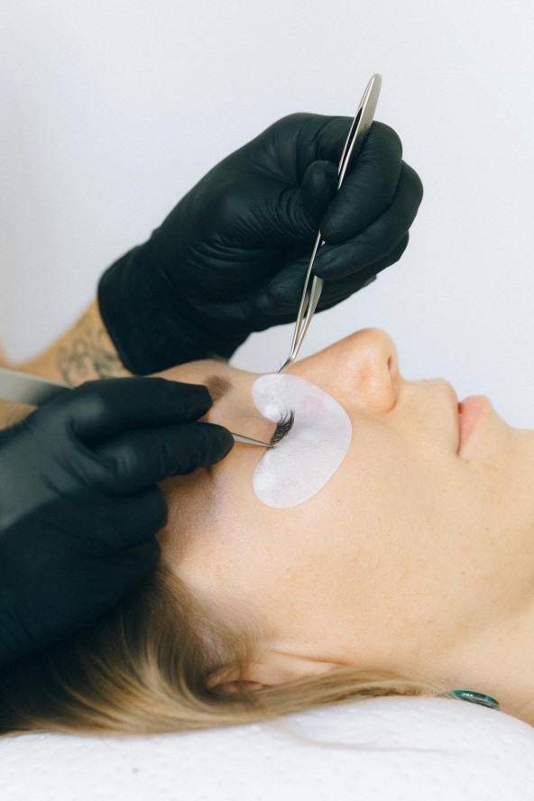 dampak buruk jika sering menggunakan extensions bulu mata, dampak buruk pakai extensions bulu mata, eyelashes extensions