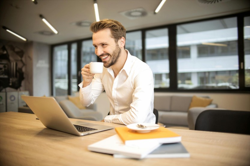 tips recharge energi, introvert, pekerjaan, introvert di kantor, kantor, energi
