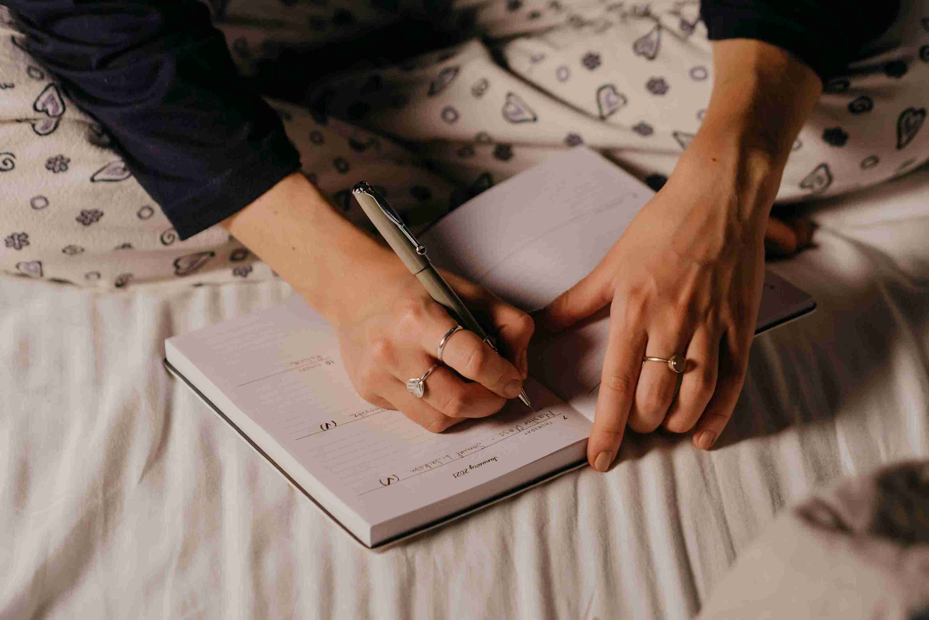 rutinitas tidur anti-burnout, burnout, pola tidur 