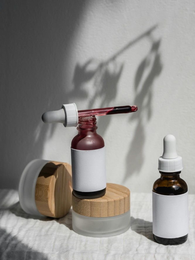 ciri retinol yang aman di kulit, retinol, bahan retinol, retinol yang aman, retinol untuk wajah