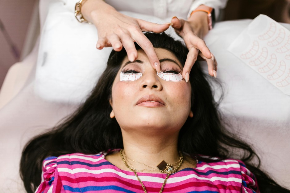 dampak buruk jika sering menggunakan extensions bulu mata, dampak buruk pakai extensions bulu mata, eyelashes extensions